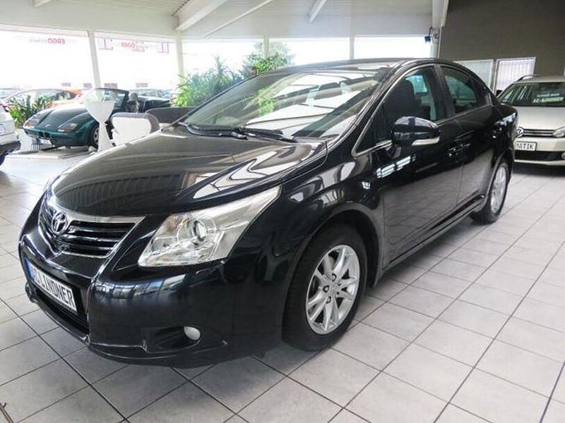 Schwarz Gebraucht 2011 Toyota Avensis Edition Limousine | 10.770 € (Teuer) - Bild 1/4