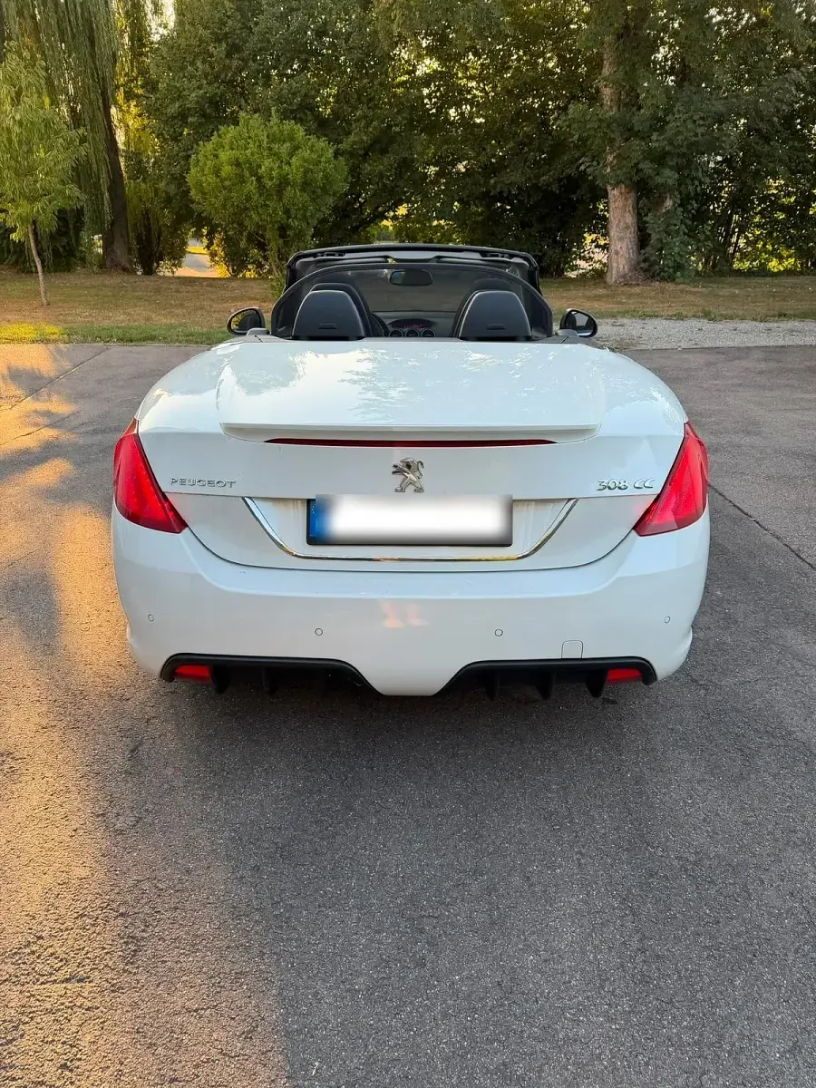 Gebraucht Peugeot 308 CC 120 PS (88 kW) 2012 Weiß Cabrio