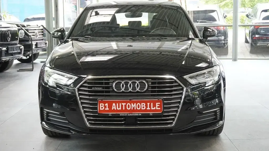 Gebraucht Audi e-tron S-Line 150 PS (110 kW) 2020 Schwarz SUV