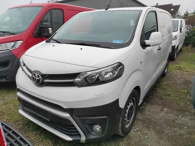Weiß Gebraucht 2017 Toyota Proace Van / Kleinbus | 7.999 € (Superpreis) - Bild 1/4