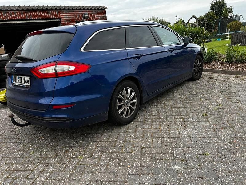 Gebraucht Ford Mondeo 150 PS (110 kW) 2016 Blau Kombi