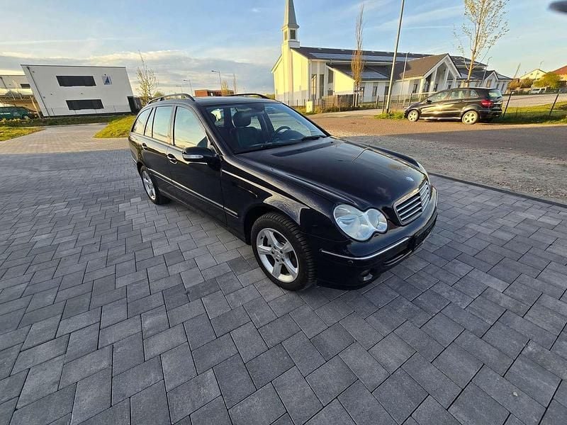 Gebraucht Mercedes C200 163 PS (119 kW) 2007 Schwarz Kombi