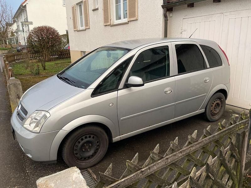 Gebraucht Opel Meriva Essentia 101 PS (74 kW) 2005 Silber Van / Kleinbus