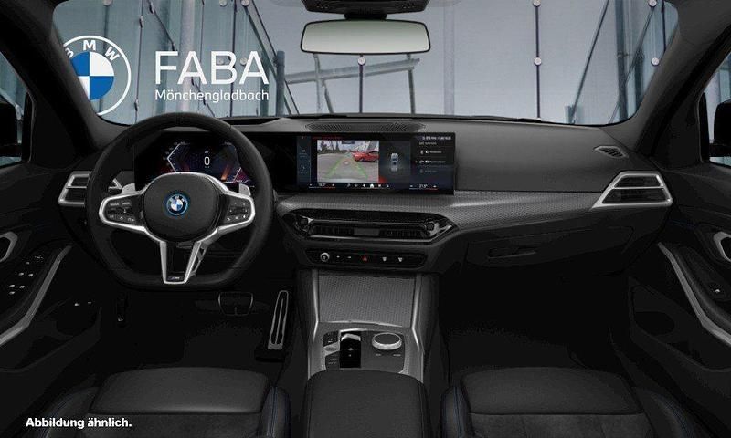 Gebraucht BMW 330e Shadowline 292 PS (214 kW) 2023 Schwarz Kombi
