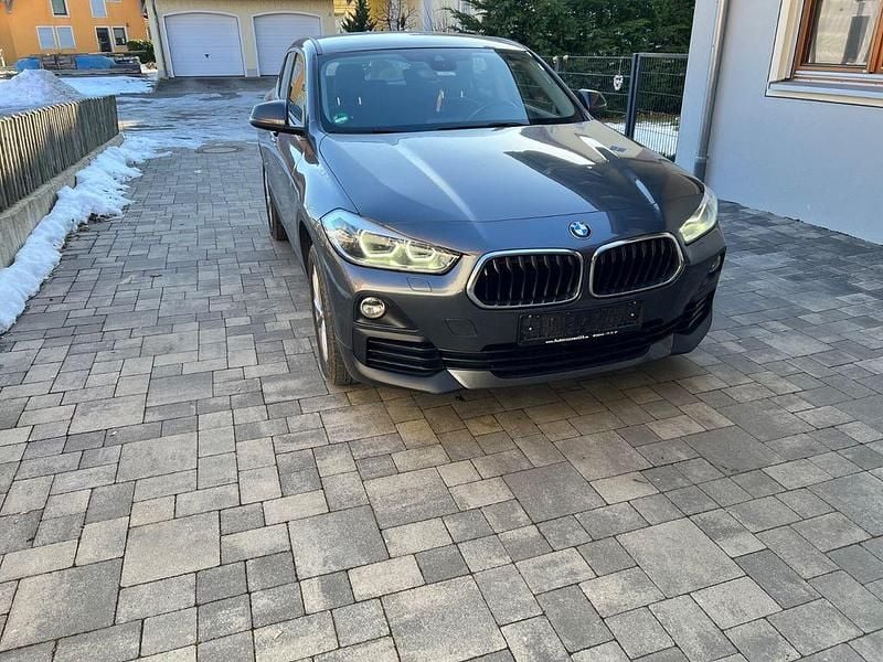 Grau Gebraucht 2020 BMW X2 Advantage SUV | 19.200 € (Superpreis) - Bild 1/4