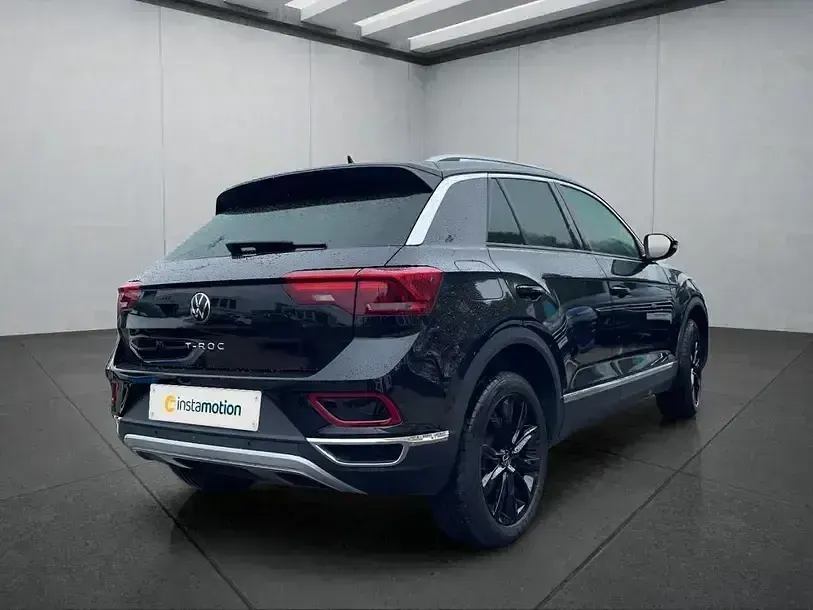 Second-hand VW T-Roc 150 CP (110 kW) 2023 Negru SUV