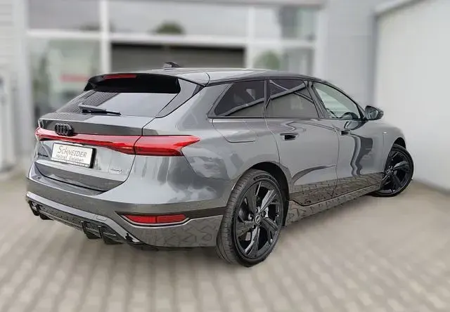 Neu Audi A6 e-tron S-Line 314 kW (428 PS) 2026 Grau Kombi