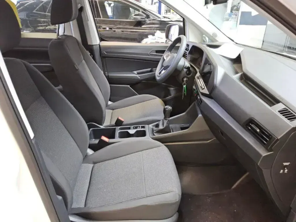 Gebraucht VW Caddy Maxi 102 PS (75 kW) 2023 Candyweiß Van / Kleinbus