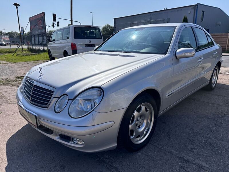 Silber Gebraucht 2002 Mercedes E240 Limousine | 2.990 € (Superpreis) - Bild 1/4