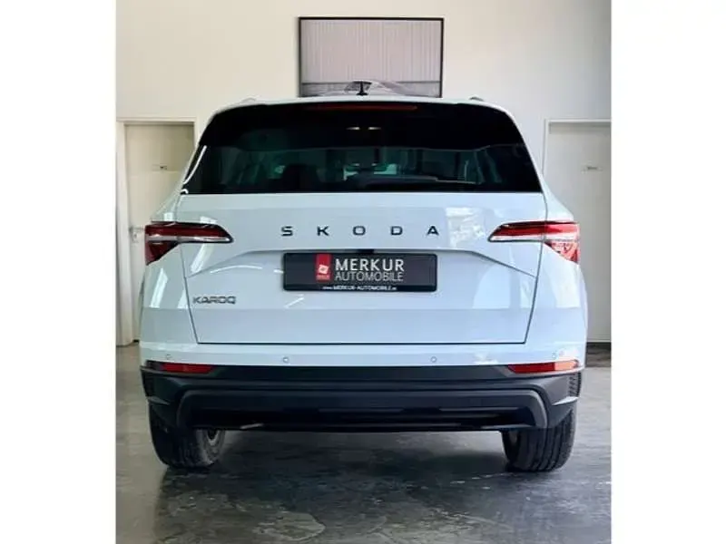 Gebraucht Skoda Karoq Selection 150 PS (110 kW) 2025 Weiß SUV