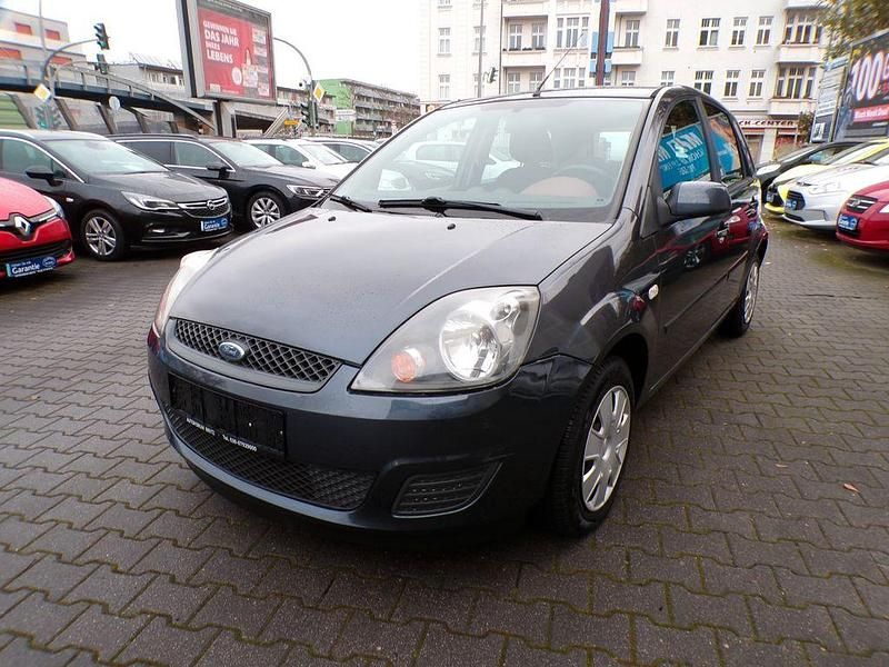 Grau Gebraucht 2007 Ford Fiesta Style Limousine | 1.990 € (Guter Preis) - Bild 1/4