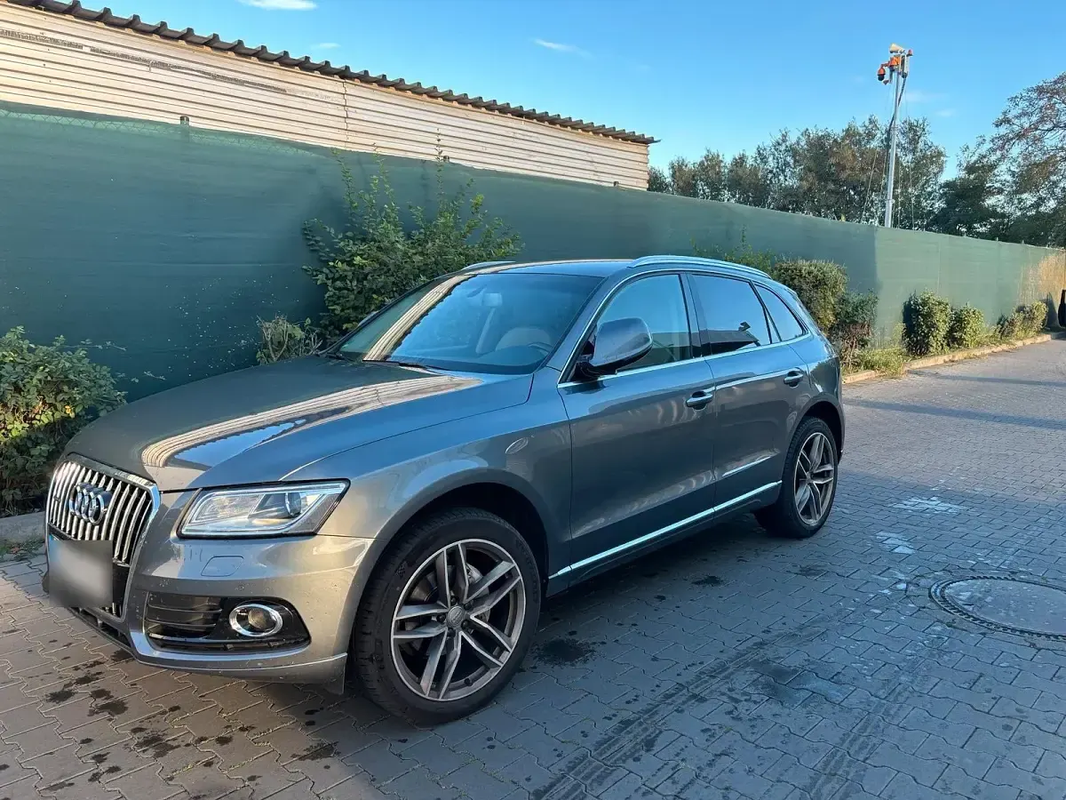 Gebraucht Audi Q5 190 PS (139 kW) 2016 Grau SUV