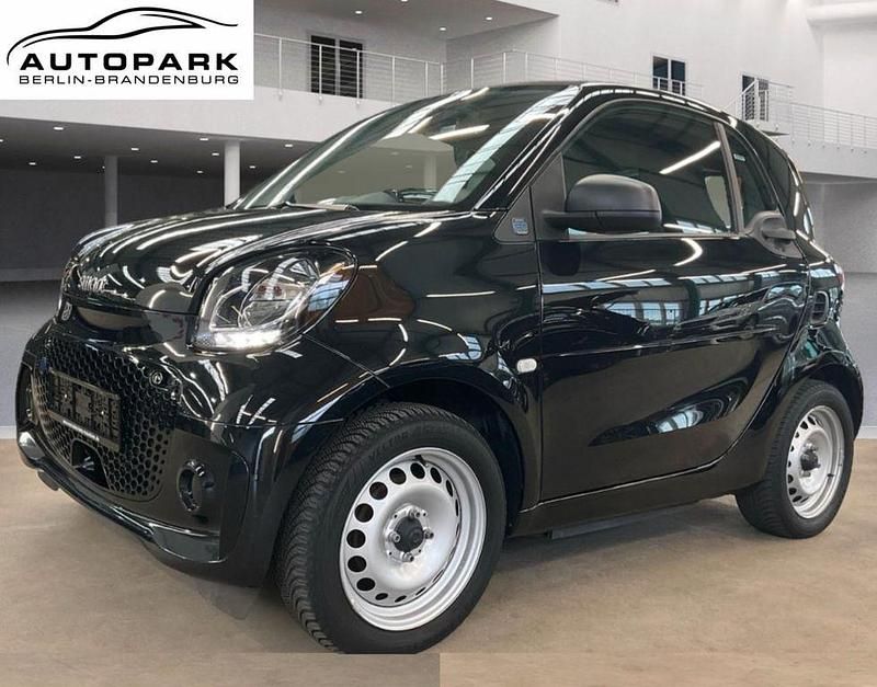 Schwarz Gebraucht 2021 Smart ForTwo Electric Drive Coupé | 7.490 € (Guter Preis) - Bild 1/4