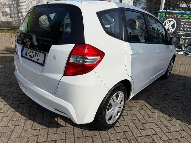 Gebraucht Honda Jazz Trend 90 PS (66 kW) 2014 Weiß Kleinwagen