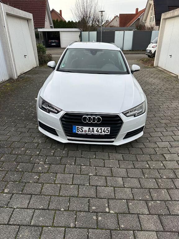 Gebraucht Audi A4 Design 150 PS (110 kW) 2016 Weiß Kombi