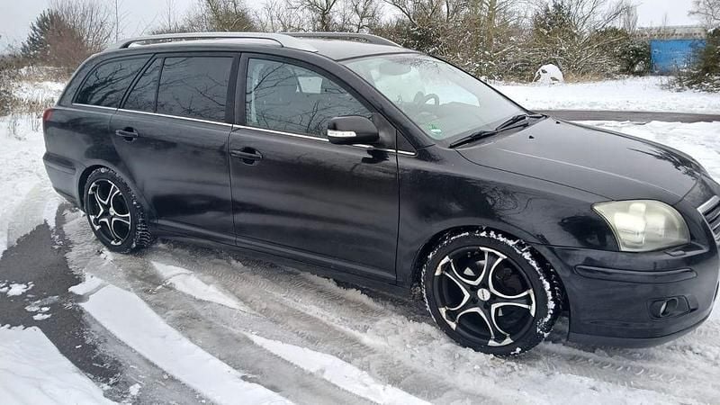 Gebraucht Toyota Avensis 129 PS (94 kW) 2006 Schwarz Kombi