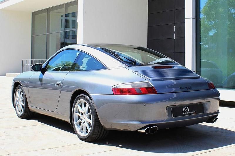 Gebraucht Porsche 996 320 PS (235 kW) 2001 Sealgrau metallic (metallic) Coupé