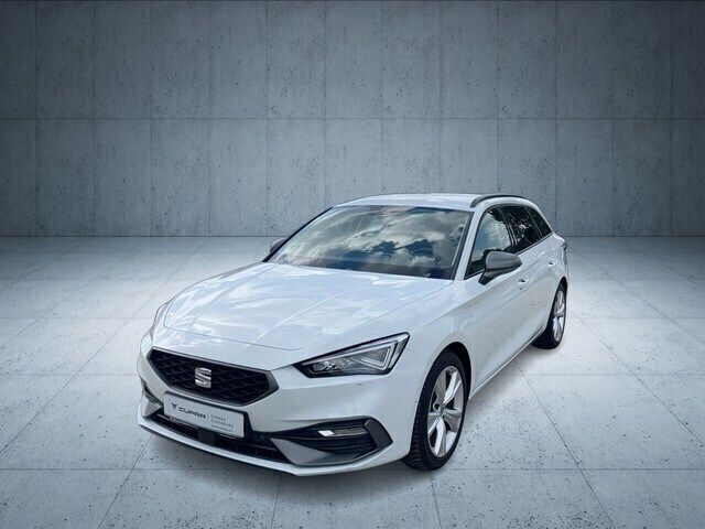 Nevada weiss (metallic) Gebraucht 2024 Seat Leon FR Kombi | 25.478 € (Guter Preis) - Bild 1/4