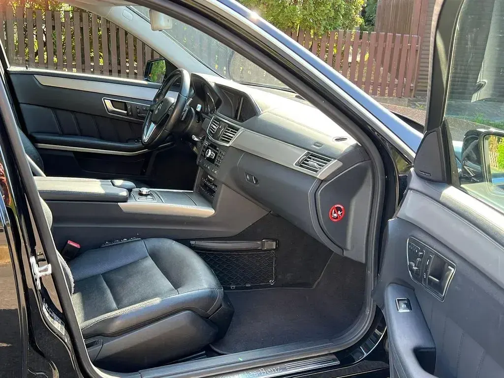 Gebraucht Mercedes E350 Avantgarde 265 PS (194 kW) 2013 Kombi