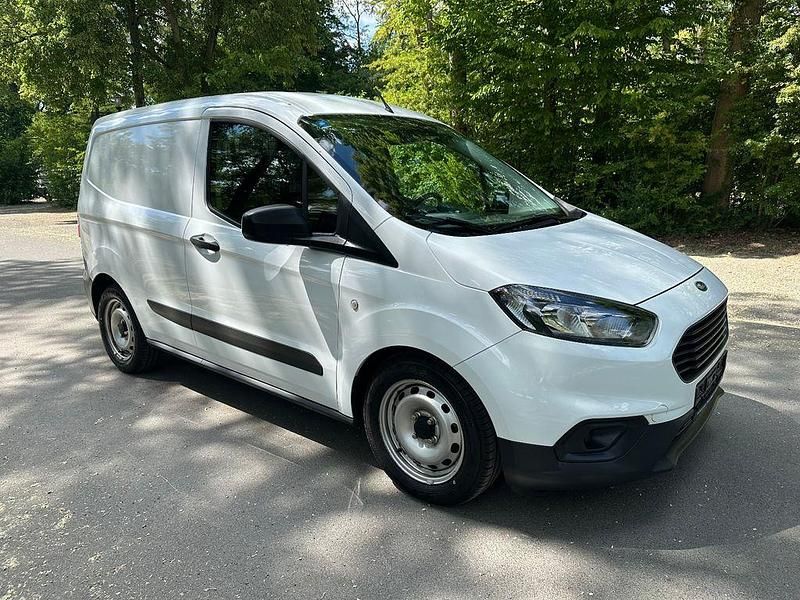 Gebraucht Ford Transit 75 PS (55 kW) 2022 Weiß Van / Kleinbus