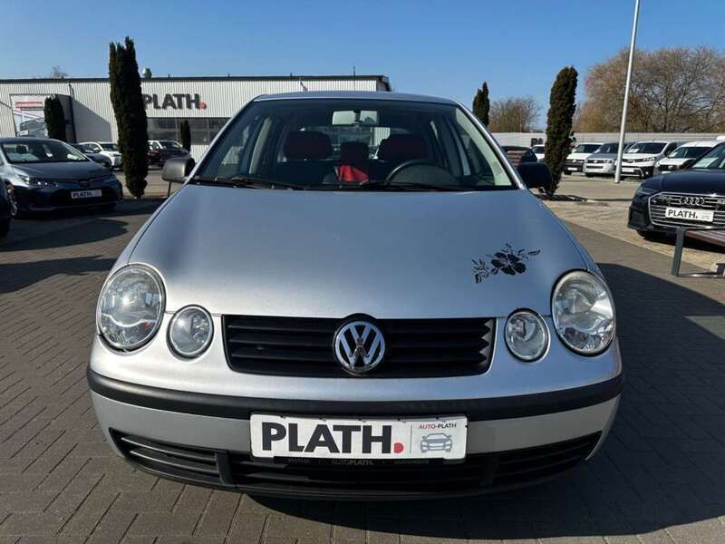 Gebraucht VW Polo Basis 54 PS (39 kW) 2003 Silber Kleinwagen