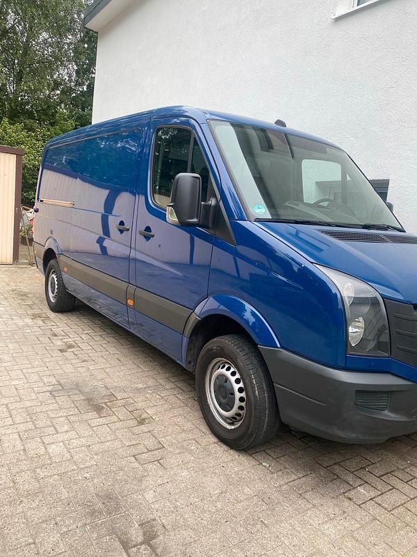 Blau Gebraucht 2014 VW Crafter Van | 13.500 € (Etwas zu teuer) - Bild 1/4
