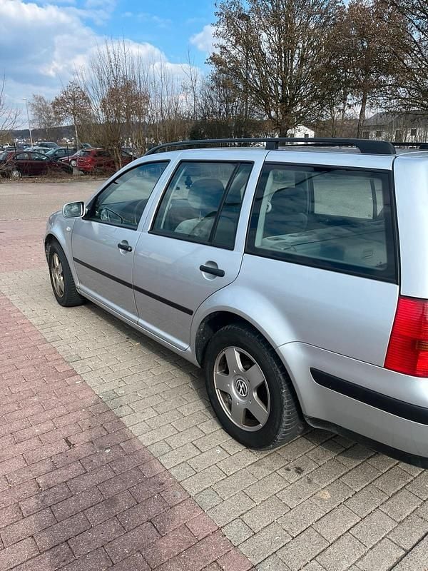 Gebraucht VW Golf IV 131 PS (96 kW) 2002 Silber Kombi