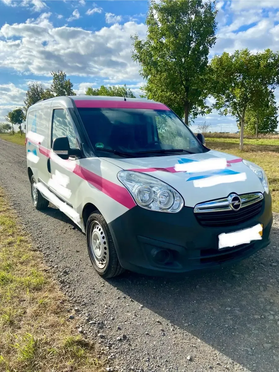 Używany Opel Combo 88 KM (64 kW) 2017 Biały Minivan