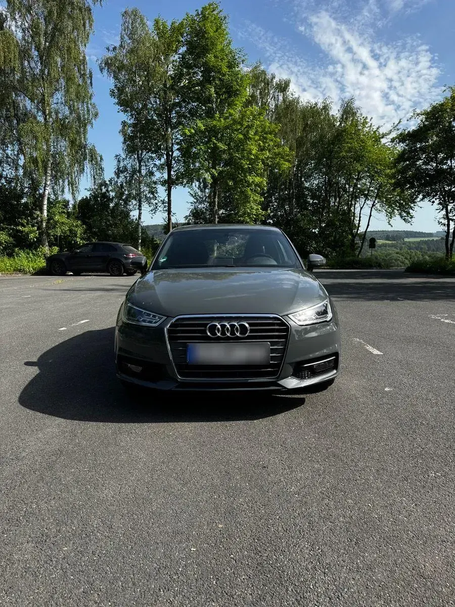 Gebraucht Audi A1 S-Line 125 PS (91 kW) 2016 Grau Kleinwagen