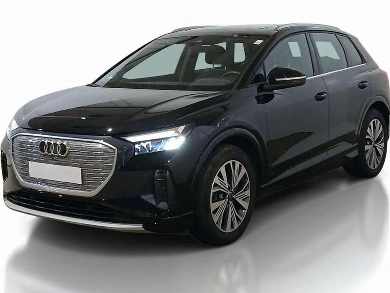 Mythosschwarz metallic Gebraucht 2022 Audi Q4 e-tron Basis SUV | 33.900 € (Guter Preis) - Bild 1/4