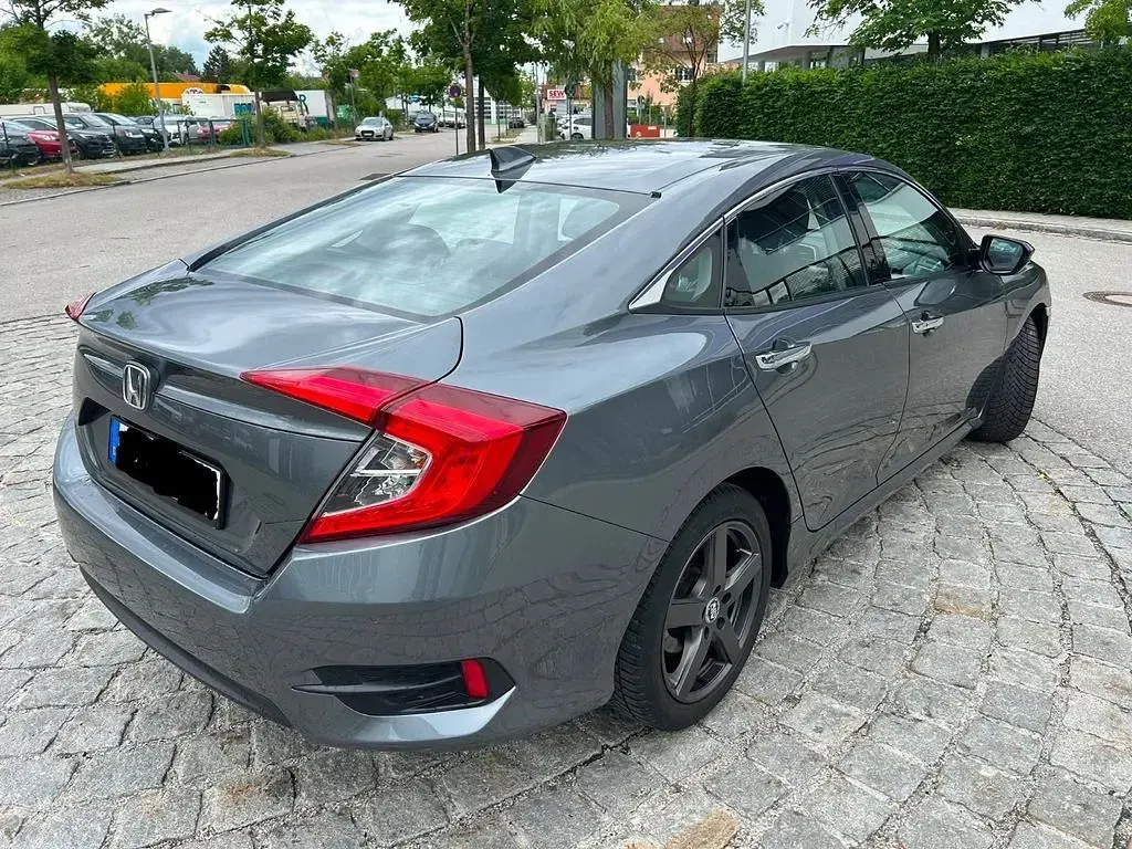 Gebraucht Honda Civic Executive 182 PS (133 kW) 2018 Grau Limousine