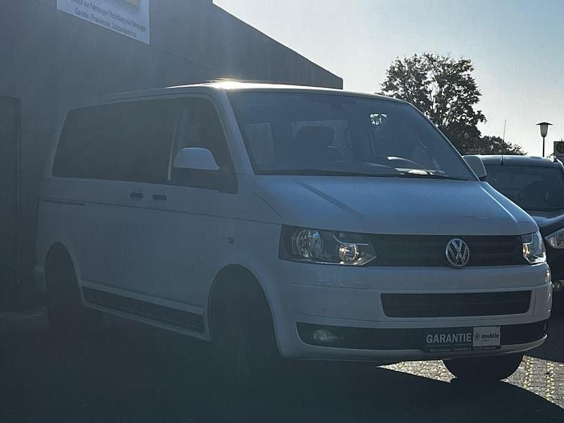 Candyweiss Gebraucht 2013 VW T5 Edition Van | 19.990 € (Guter Preis) - Bild 1/4