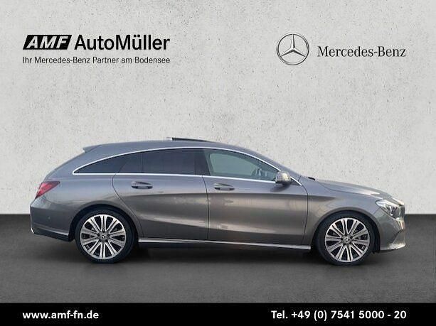 Mountaingrau Gebraucht 2019 Mercedes CLA200 Shooting Brake Urban Kombi | 25.900 € (Fairer Preis) - Bild 1/4