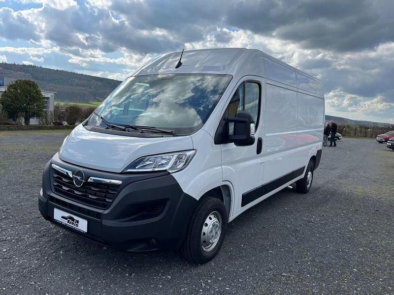 Gebraucht Opel Movano 140 PS (102 kW) 2023 Weiß Van