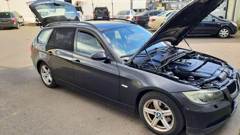 Gebraucht BMW 320 163 PS (119 kW) 2007 Limousine