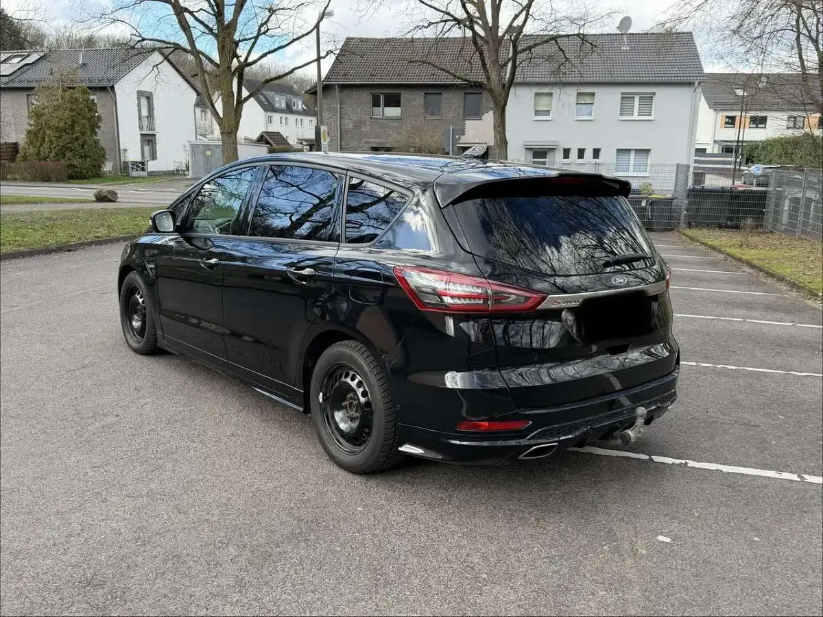 Gebraucht Ford S-MAX ST-Line 241 PS (177 kW) 2019 Schwarz Van / Kleinbus