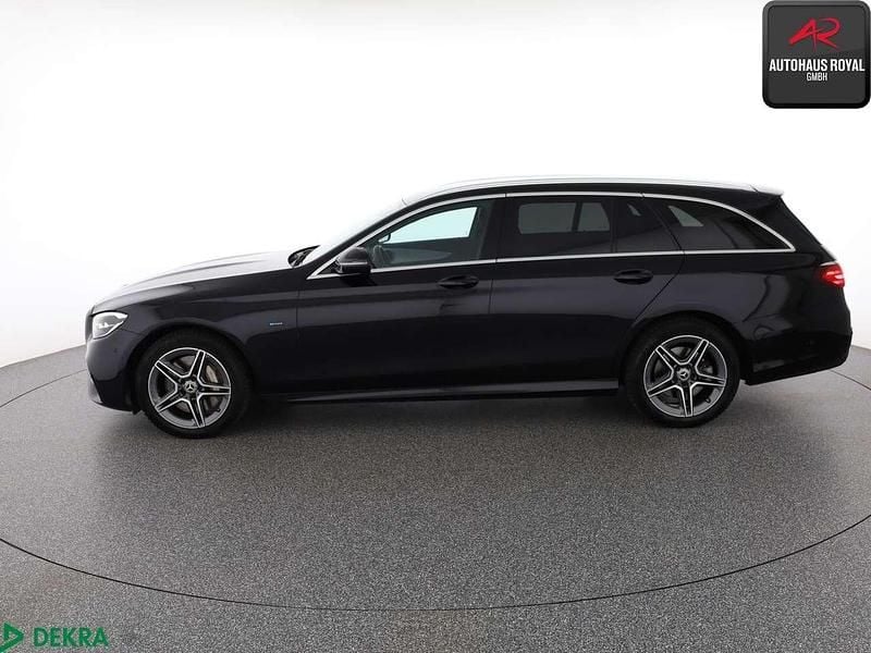 Gebraucht Mercedes E300 AMG line 320 PS (235 kW) 2021 Schwarz Kombi