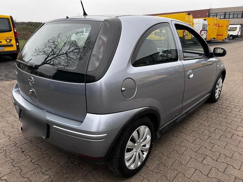Opel Corsa 75 Ps