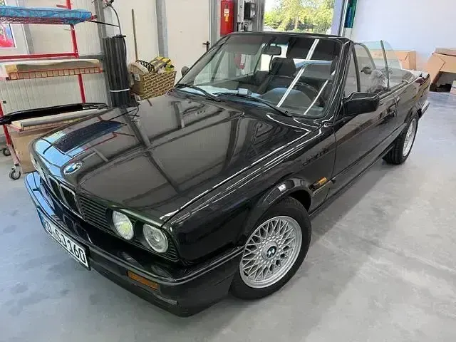 Second-hand BMW 320 150 CP (110 kW) 1992 Negru Cabrio