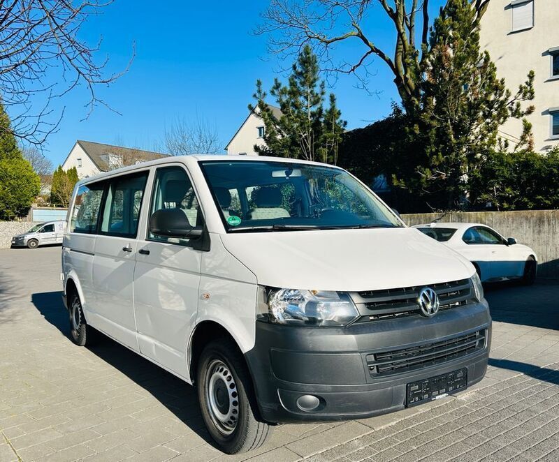 Candyweiß Gebraucht 2013 VW T5 Van | 11.500 € (Guter Preis) - Bild 1/4