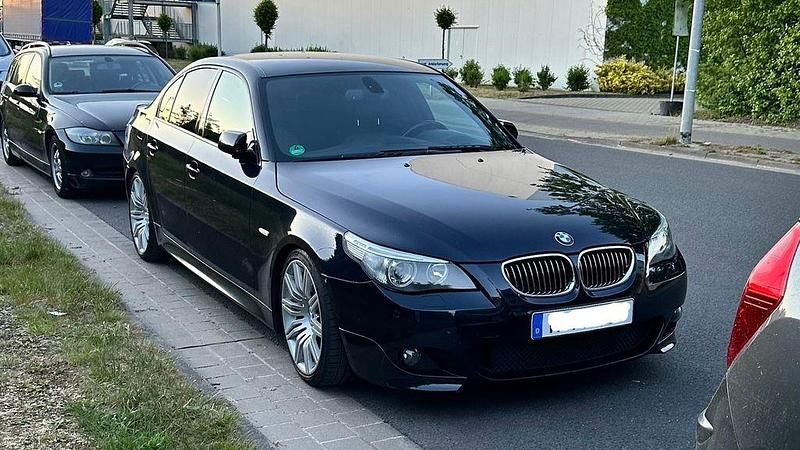 Schwarz Gebraucht 2006 BMW 550 Performance Limousine | 13.999 € (Etwas zu teuer) - Bild 1/4