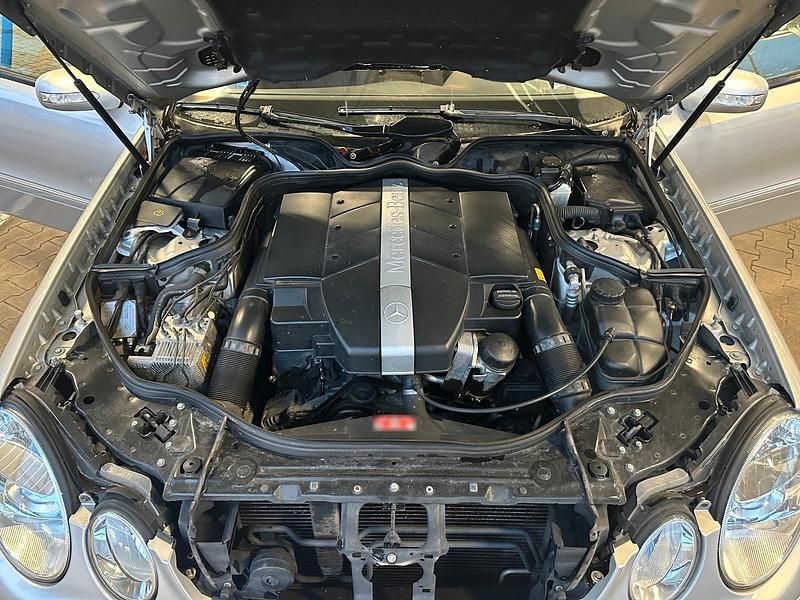 Gebraucht Mercedes E240 177 PS (130 kW) 2003 Grau Limousine