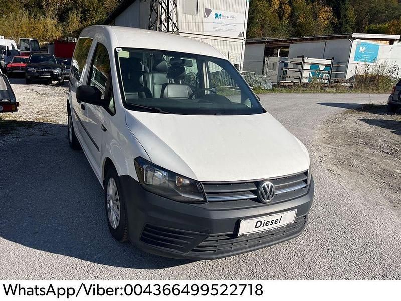 Weiß Gebraucht 2016 VW Caddy Comfortline Van / Kleinbus | 8.790 € (Fairer Preis) - Bild 1/4