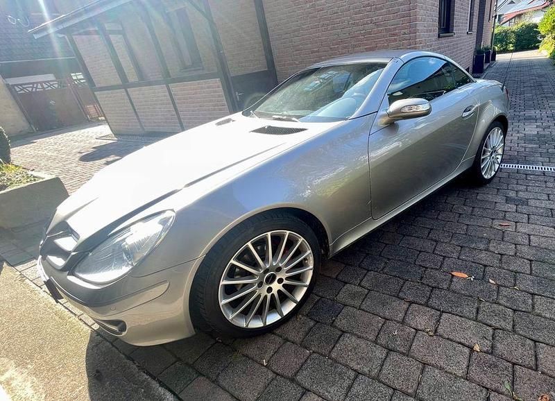 Silber Gebraucht 2006 Mercedes SLK200 Cabrio | 9.500 € (Guter Preis) - Bild 1/4