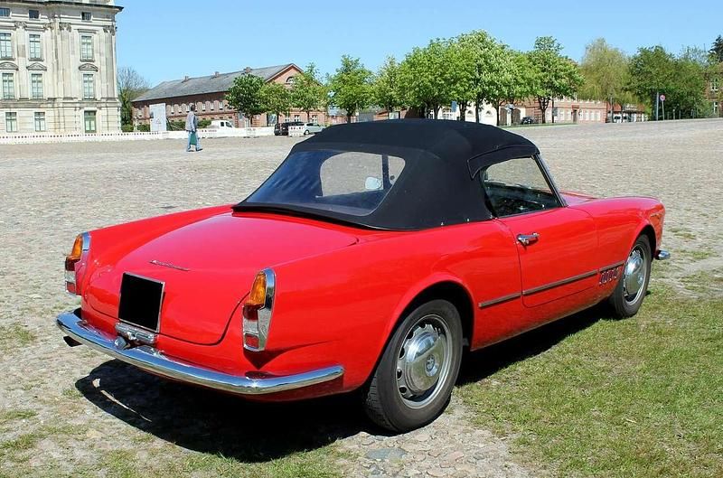 Gebraucht Alfa Romeo 2000 116 PS (85 kW) 1960 Alfa rosso Cabrio
