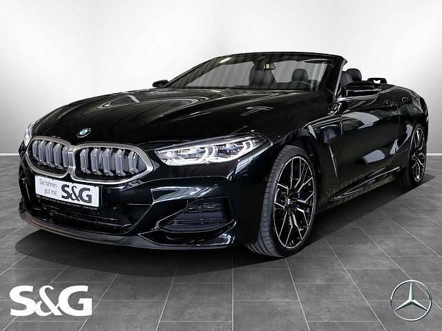Black sapphire metallic Gebraucht 2024 BMW 840 Performance Coupé | 85.970 € - Bild 1/4