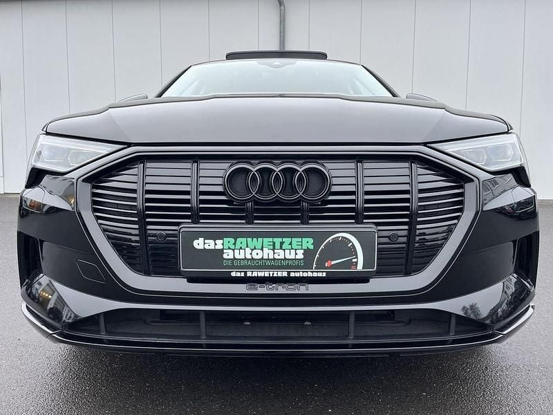 Gebraucht Audi e-tron Advanced Plus 230 kW (313 PS) 2022 Schwarz SUV