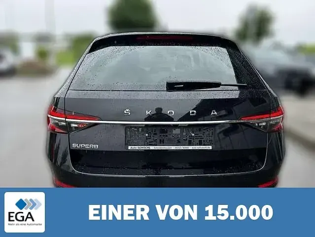 Gebraucht Skoda Superb Style 190 PS (139 kW) 2022 Schwarz metallic Kombi