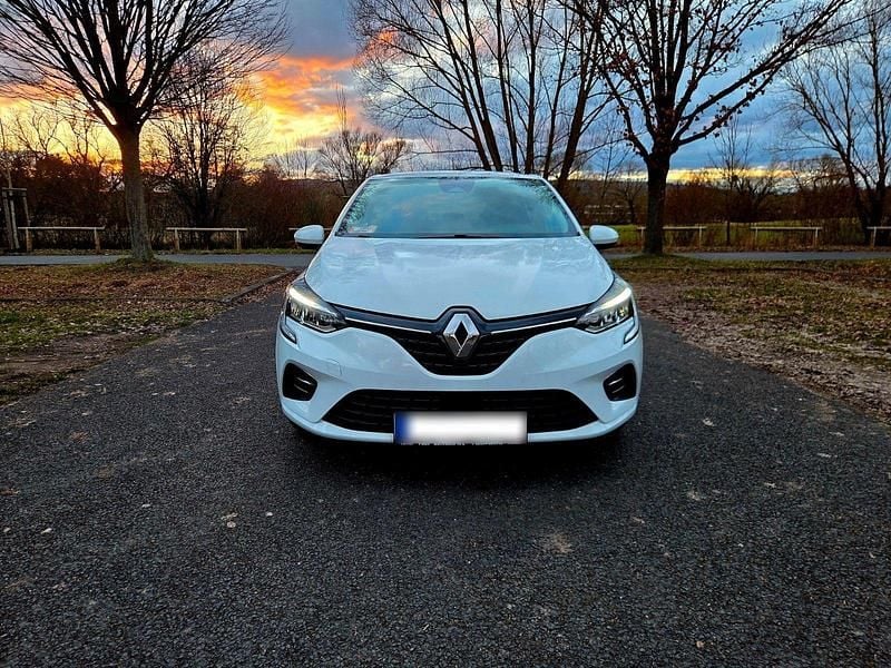 Gebraucht Renault Clio IV 101 PS (74 kW) 2019 Weiß Kleinwagen