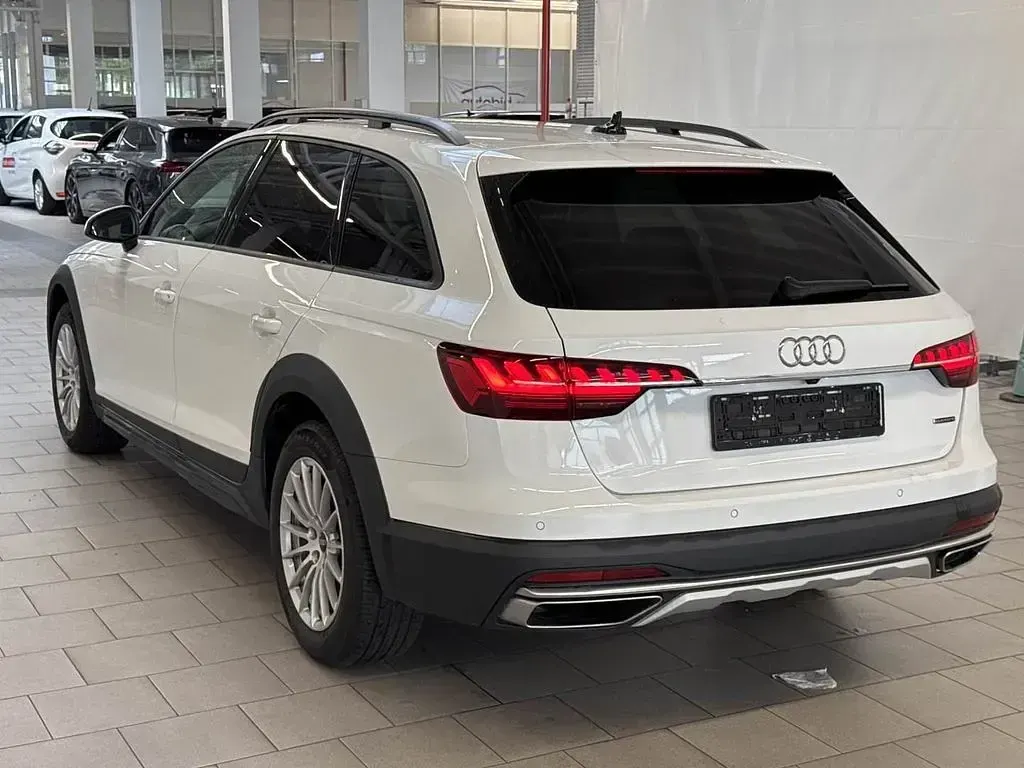 Gebraucht Audi A4 Allroad Ambiente 204 PS (150 kW) 2023 Ibisweiss Kombi